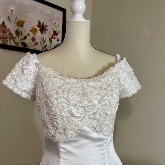 St. Tropez White Lace Wedding Dress - Picture 2 of 16